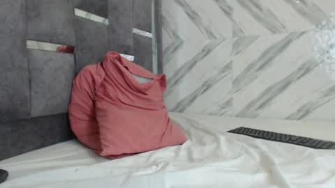 xionela gates online show from March 10, 10:13 pm