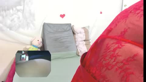 nyomi browm online show from February 18, 4:45 am