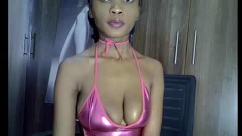 nyverra online show from July 24, 8:33 am