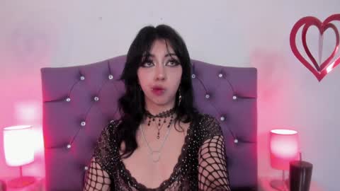 Snapshot of nyx_nayla chatting on February 8, 9:24 am online show from February 8, 9:24 am