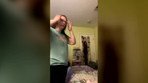 VegasGirl online show from January 7, 9:25 am