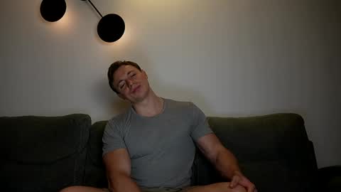 o_r_b_i_t online show from April 18, 4:53 pm