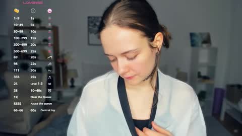 Elis online show from March 19, 9:20 pm