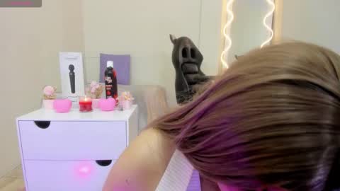 ocean_tay online show from October 28, 12:28 pm