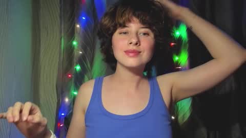 Evie online show from September 28, 2:37 pm