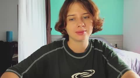 Evie online show from December 6, 5:47 am