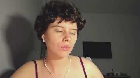 Evie online show from January 17, 3:21 pm