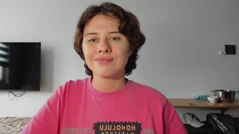 Evie online show from April 25, 9:22 am