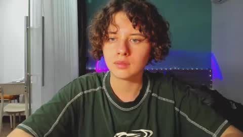 Evie online show from January 17, 2:50 pm