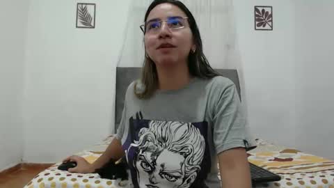 Val online show from March 23, 9:31 pm