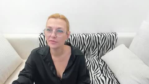 oeigesmik online show from April 16, 10:04 am