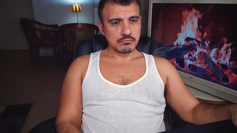 officeman7 online show from January 2, 8:13 pm