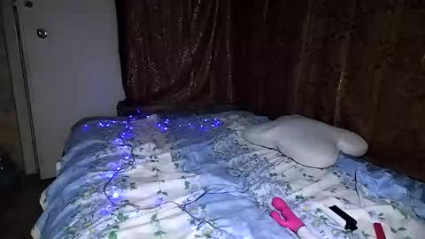 Liza not Mary hehe online show from December 7, 11:01 am