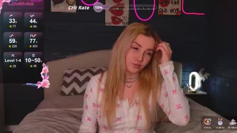 oh_my_julia online show from November 5, 7:16 pm