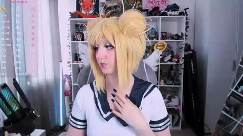 Clementine  Clem  online show from February 25, 10:08 am