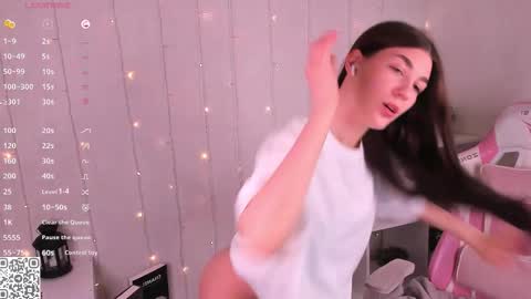 KAYA. online Tu We Th Fr Sa 0100AM - 0800AM Time zone of Germany Munich online show from March 26, 12:17 am