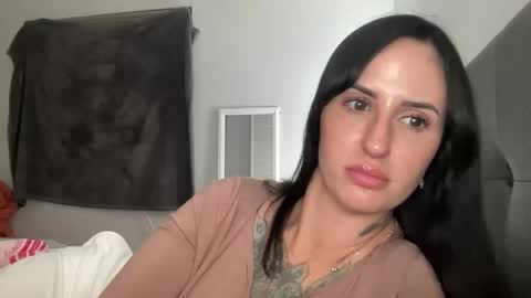 riley online show from November 11, 12:35 am