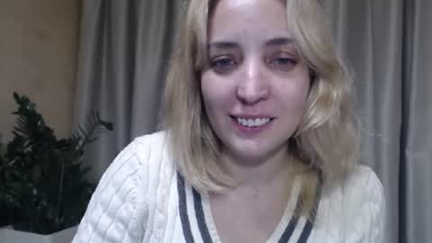 Mari online show from October 22, 2:08 pm