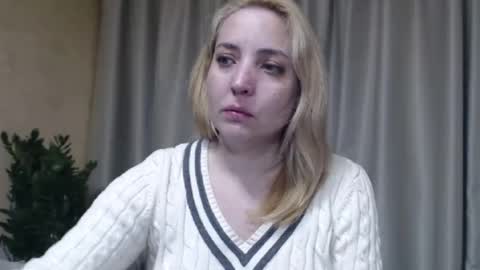 Mari online show from April 22, 4:03 pm