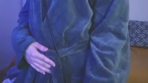 okako online show from April 8, 10:46 pm