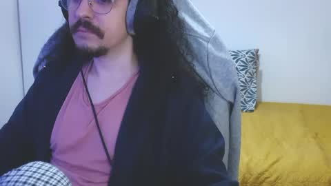 okako online show from April 14, 8:50 am