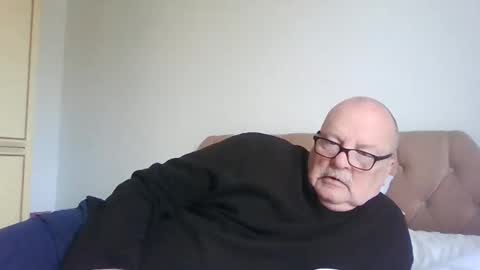 old_fkrr_ online show from April 15, 9:34 am