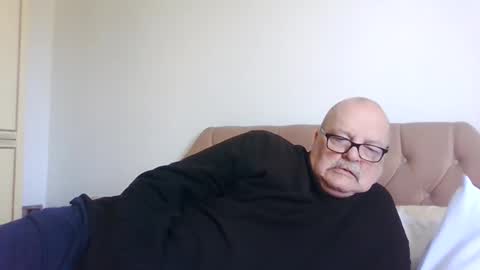 old_fkrr_ online show from April 19, 9:10 am