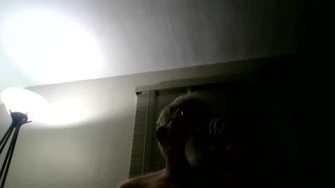 OldMIGUY online show from March 1, 12:04 am