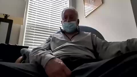 Snapshot of oldsubman chatting on October 11, 4:21 pm oldsubman online show from October 11, 4:21 pm