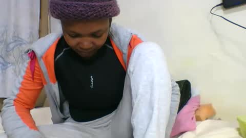 olgamariah203875 online show from June 4, 6:25 pm
