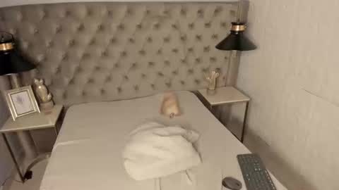 oliiverr22 online show from September 22, 4:44 pm