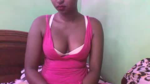 olinah610 online show from December 23, 5:46 am