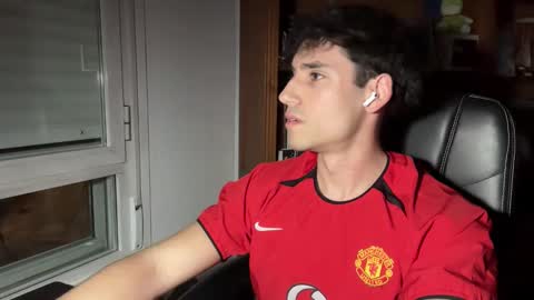 oliver online show from March 18, 8:15 pm