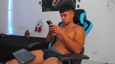 Oliver bray online show from February 23, 9:16 pm