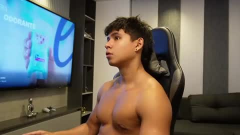 Oliver bray online show from April 11, 2:05 am