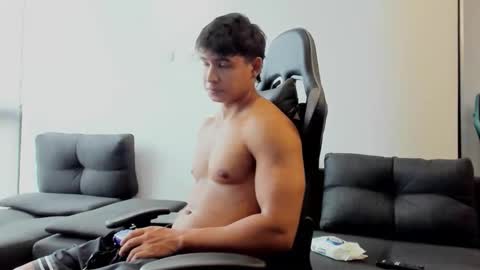 Oliver bray online show from March 17, 7:08 pm