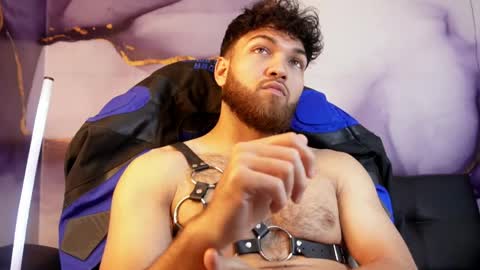 Oliver Dallas online show from April 10, 6:41 am