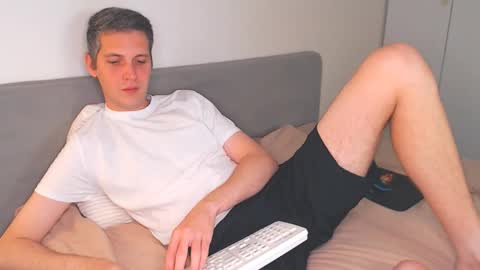 Oliver online show from September 20, 2:53 pm