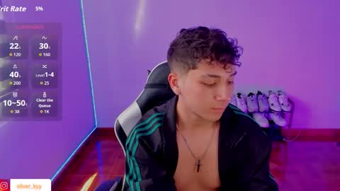 oliveeer online show from September 24, 7:20 pm