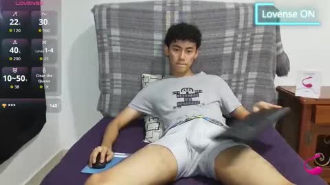 Snapshot of oliver_rayman chatting on October 19, 4:39 am Oliver Rayman online show from October 19, 4:39 am