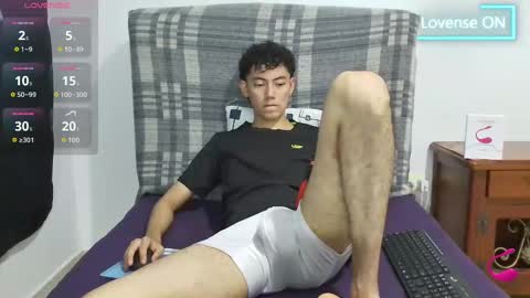 Snapshot of oliver_rayman chatting on October 26, 2:12 am Oliver Rayman online show from October 26, 2:12 am