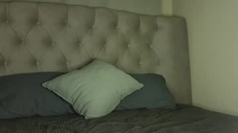 oliver online show from April 25, 6:27 pm