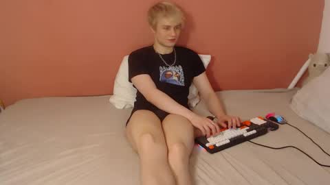 Oliver online show from April 20, 1:19 am