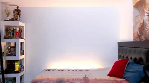 oliver_tommy online show from September 16, 1:46 pm