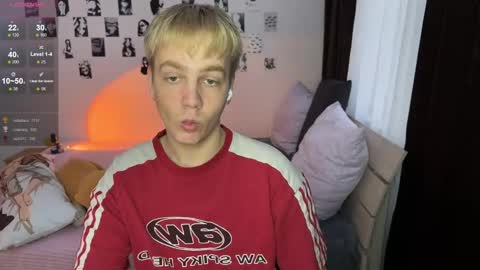 oliver online show from December 3, 12:28 pm