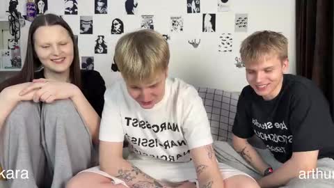 oliver online show from March 8, 7:29 pm