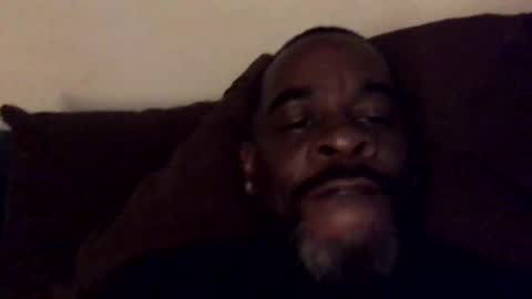 olivertwist1273 online show from October 3, 4:54 am