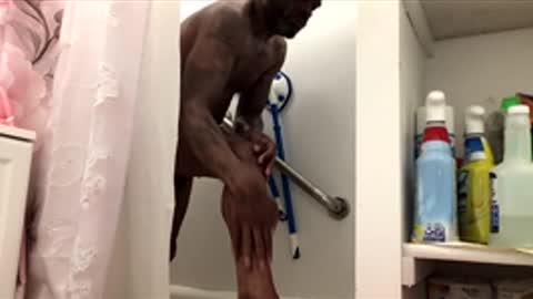 olivertwist1273 online show from April 28, 1:59 pm