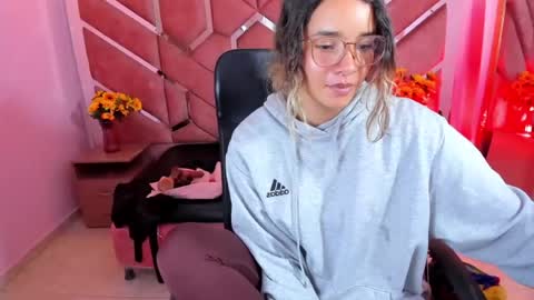  OLIVIA  online show from June 13, 4:56 am