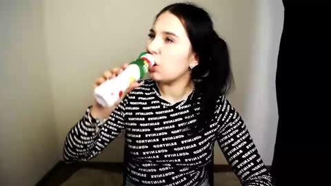 Olivia online show from November 17, 11:02 am